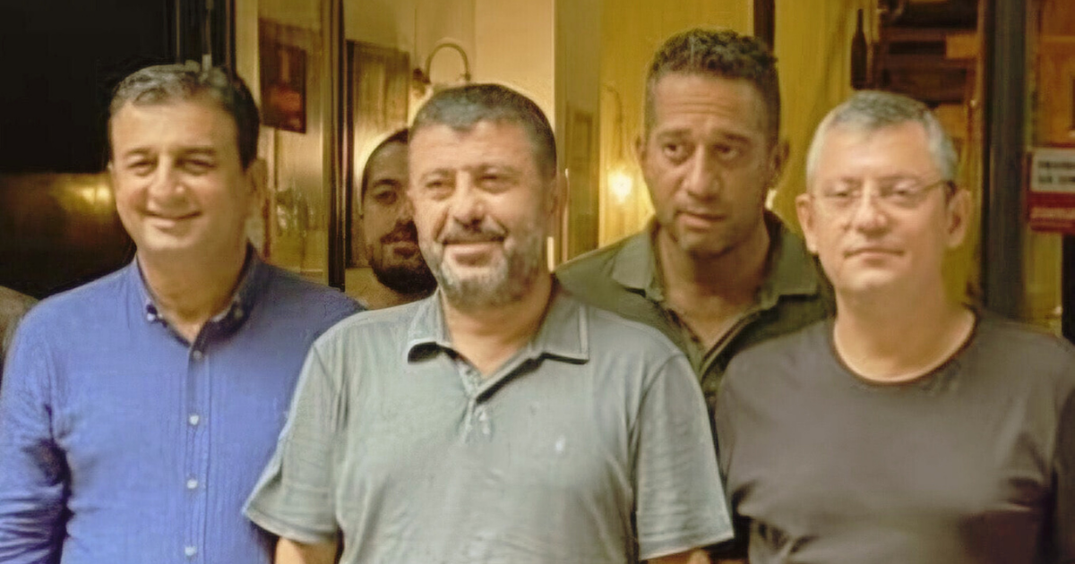 Çöküş Döneminin Genel Başkanı Özgür Özel ve Yakın Arkadaşları