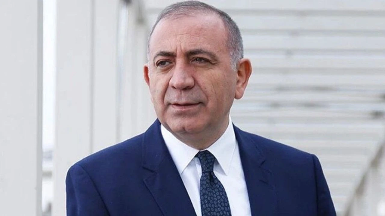 Gürsel Tekin’in Sırtını Hedefleyen Kanlı Hançerler
